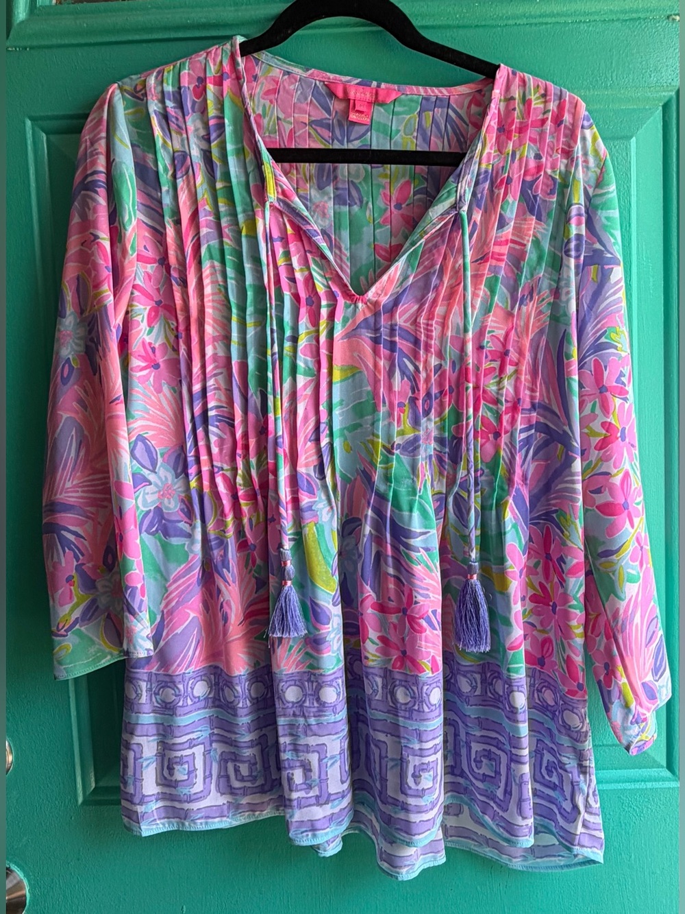 EUC Lilly Pulitzer Marilina Tunic - it was all a dream - medium
